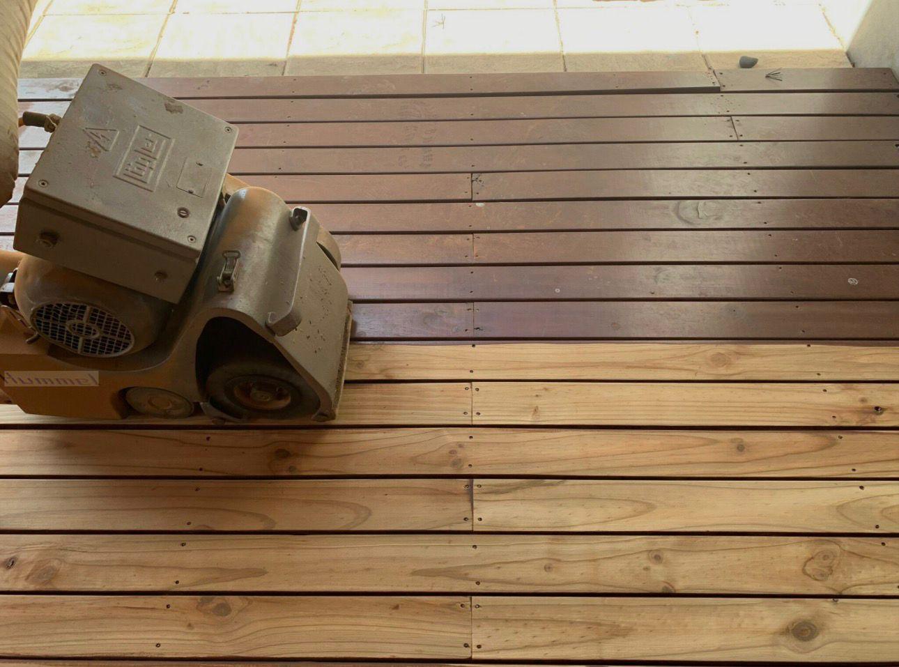 Deck painting or staining